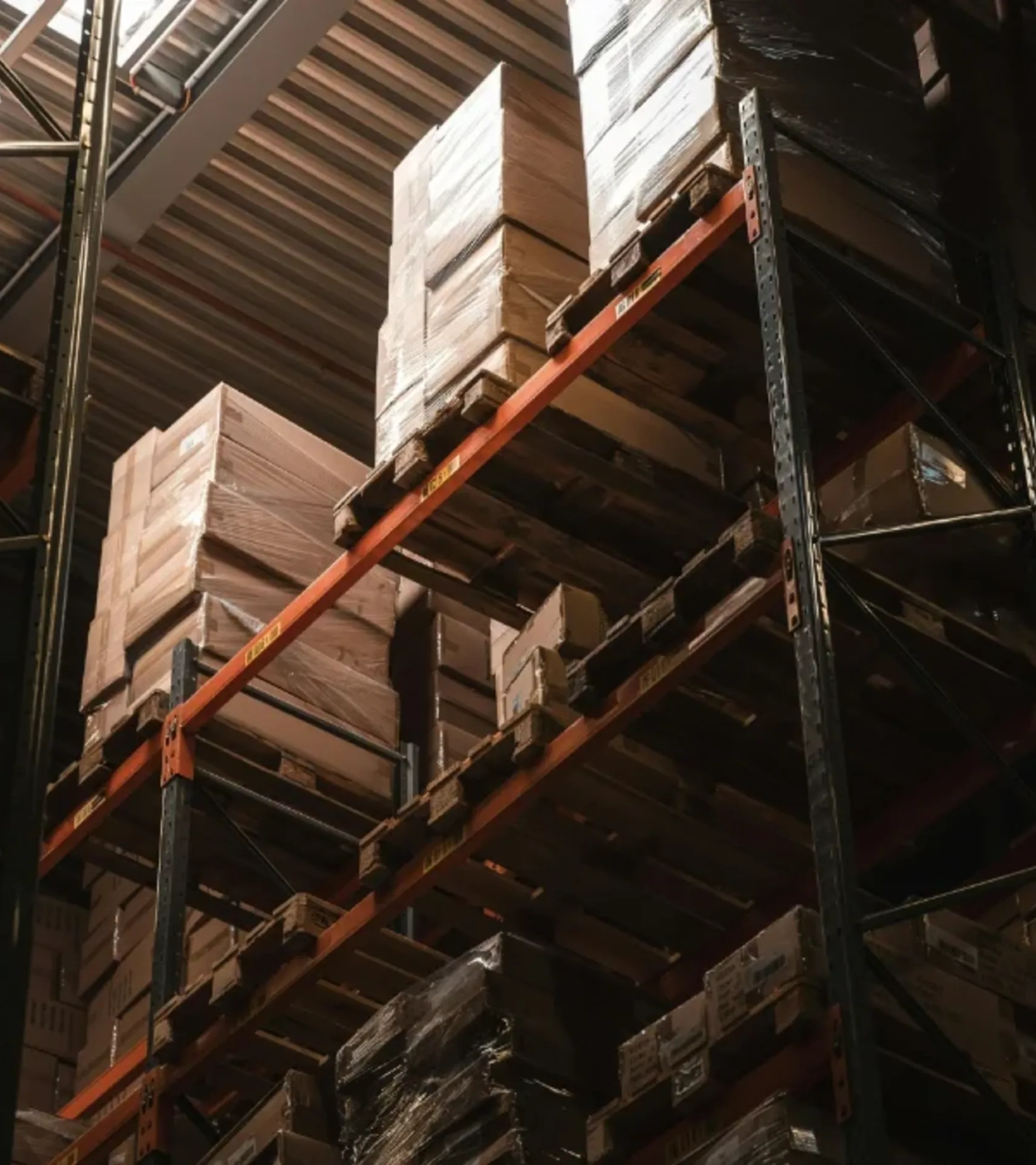 Air freight and cargo containers at DAFZA
